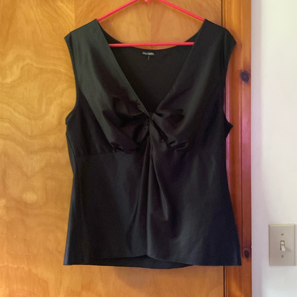 Daisy Fuentes, black, sexy sleeveless knotted top, 1X Never Worn